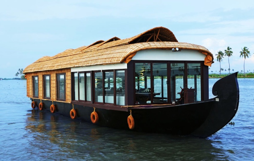 House Boat Kochi India