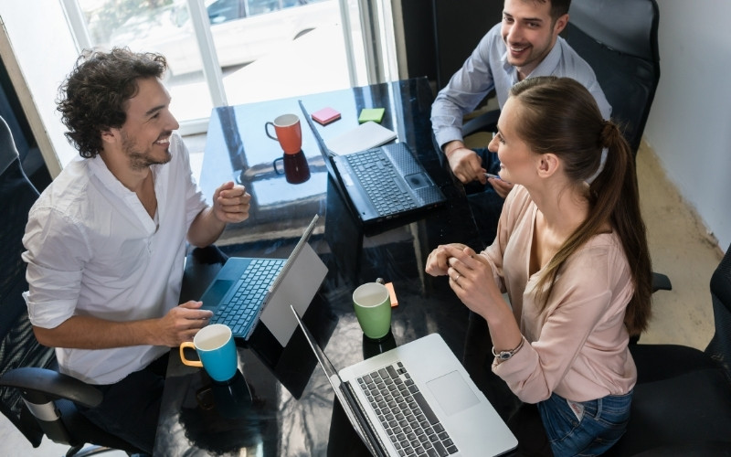 Controlla la loro competenza