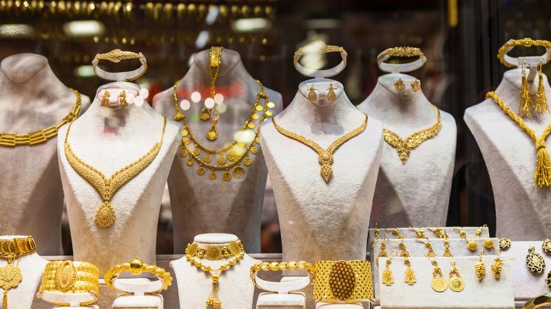 Acquista Alcuni Dei Migliori Gioielli D'oro